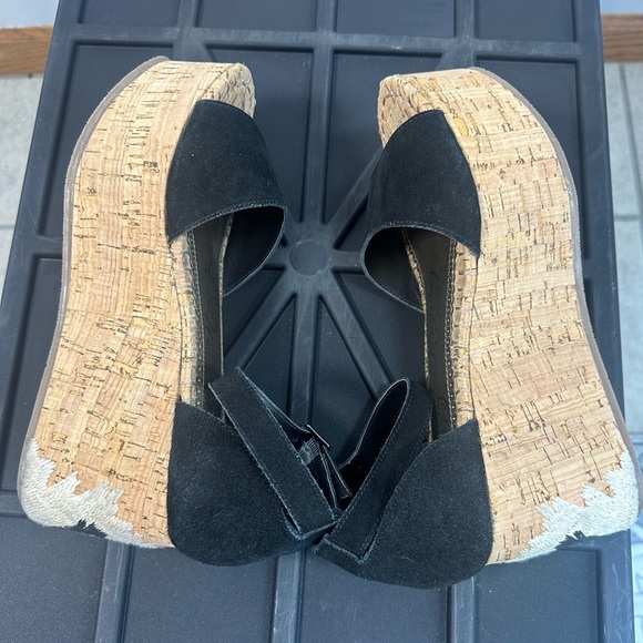 Naughty Monkey Virago Black Platform Wedge Sandals with Embroidery 8 Boho Indie - Picture 6 of 10